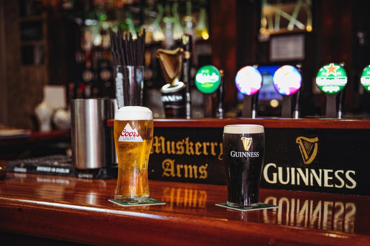 Muskerry Arms Bar And B&B Blarney Exteriér fotografie