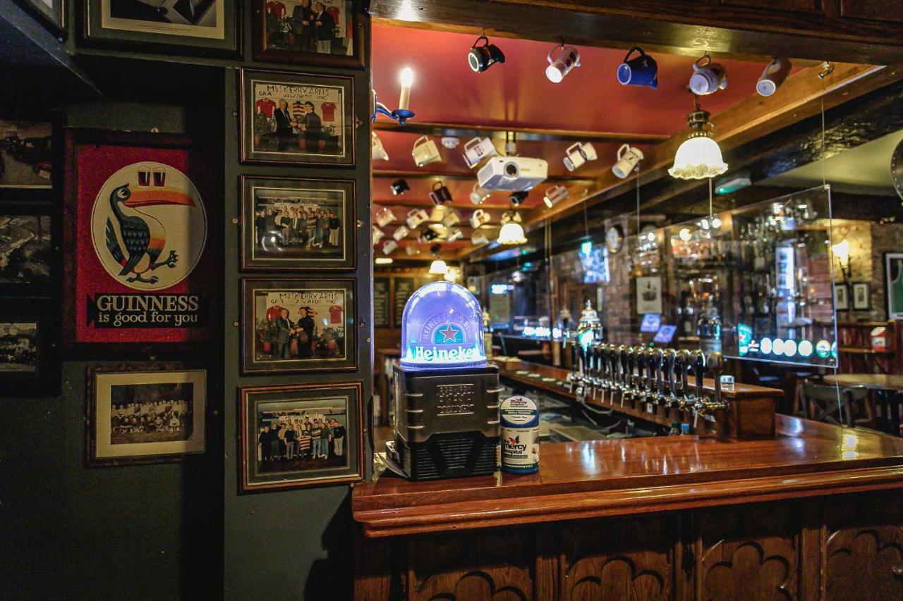 Muskerry Arms Bar And B&B Blarney Exteriér fotografie