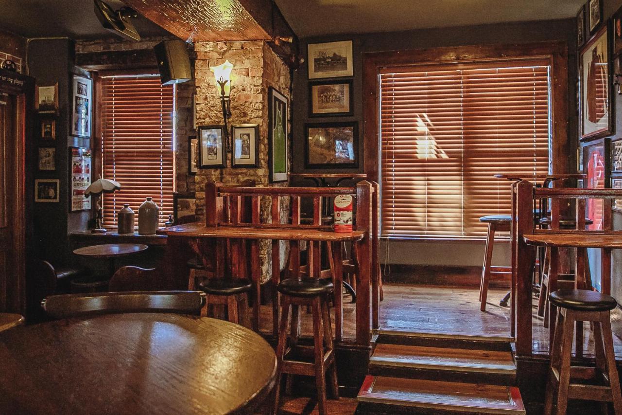 Muskerry Arms Bar And B&B Blarney Exteriér fotografie
