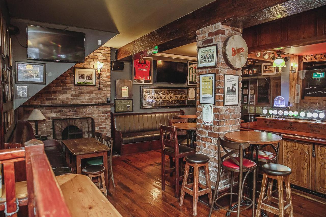 Muskerry Arms Bar And B&B Blarney Exteriér fotografie