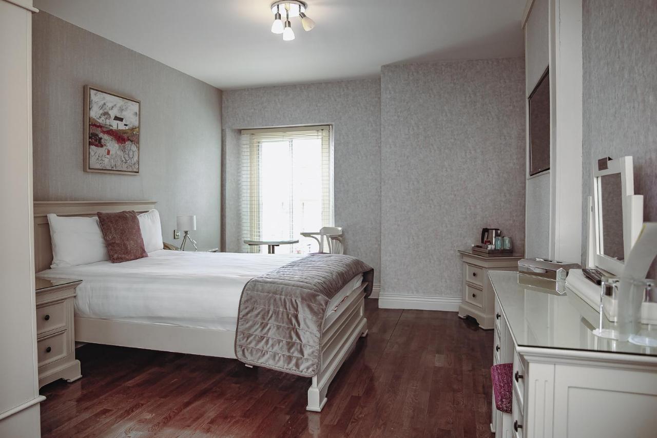 Muskerry Arms Bar And B&B Blarney Exteriér fotografie