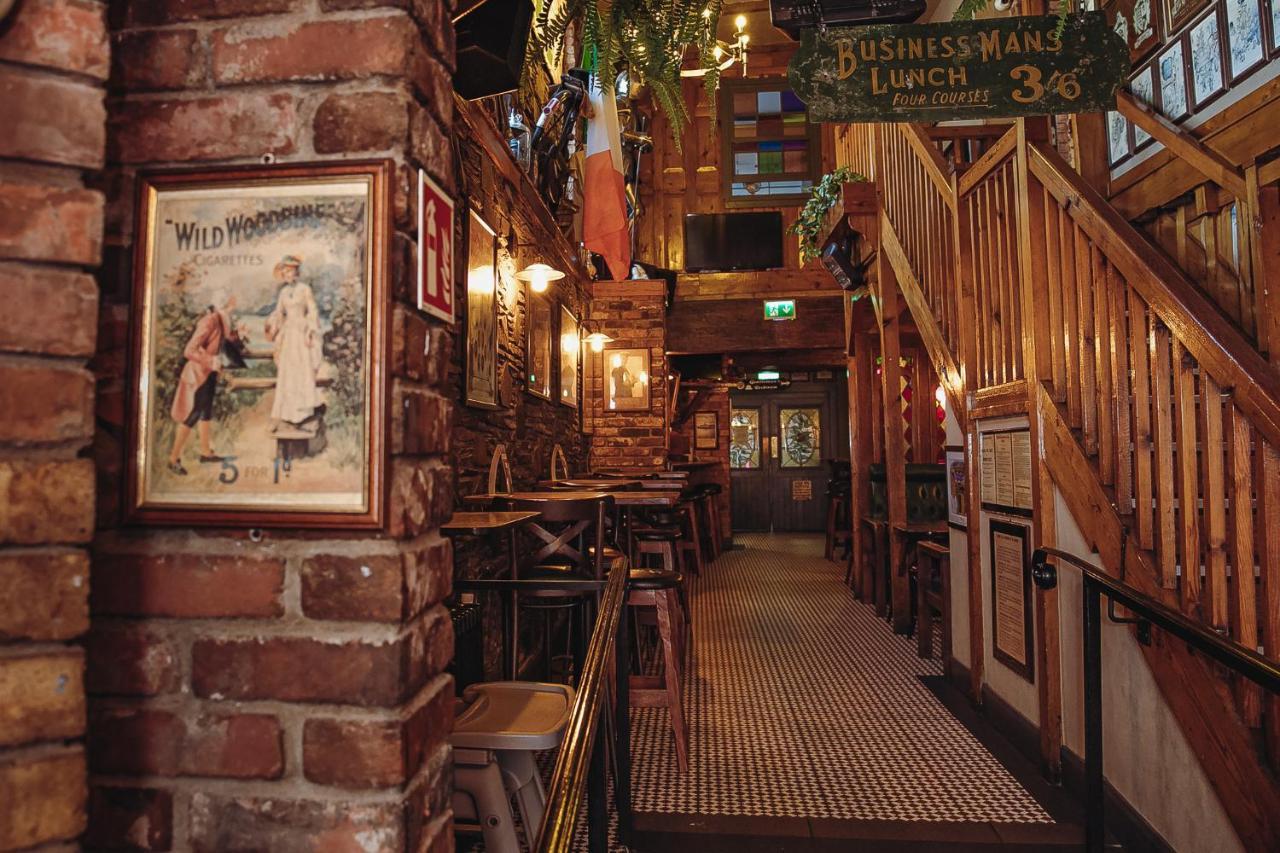 Muskerry Arms Bar And B&B Blarney Exteriér fotografie